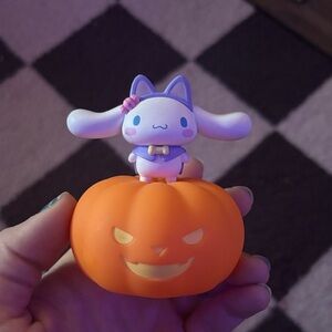 Cinnamoroll halloween light up figure